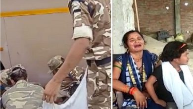 Photo of राष्ट्रपति के प्रोटोकॉल ने ली 2 की जान : डेढ़ घंटे ट्रैफिक जाम में फंसने से महिला मरीज की मौत, सुरक्षा में जा रहे CRPF वाहन ने 3 साल की बच्ची को रौंदा