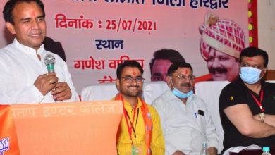 Photo of मंत्री धन सिंह रावत ने सरकार की योजनाओं की जानकारी दी, साथ ही कार्यकर्ताओं से जन-जन तक पहुंचाने का किया आह्वान