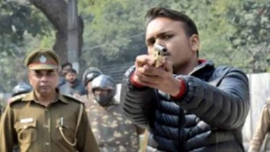 Photo of दंगाई भाषणबाज रामभक्त गोपाल की जमानत याचिका खारिज, कोर्ट ने कहा ऐसे युवा कोरोना से भी…