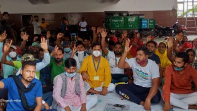 Photo of नौवें दिन भी जारी रहा सफाईकर्मियों का प्रदर्शन