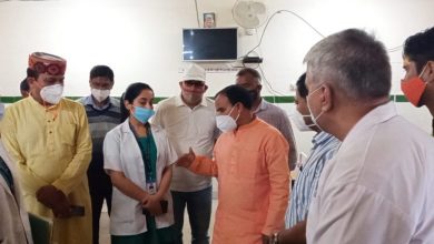Photo of उच्च शिक्षामंत्री ने किया जिला चिकित्सालय का औचक निरीक्षण
