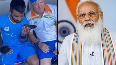 Photo of VIDEO : पीएम मोदी ने हॉकी टीम के कप्तान और कोच से बात की, कहा-आपने इतिहास रच दिया
