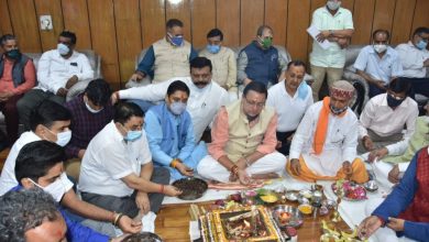 Photo of मुख्यमंत्री ने कार्यालय में पूजा अर्चना कर शुरू किया शासकीय कार्य