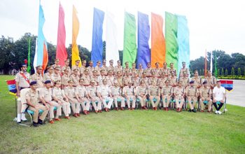 Photo of प्रशिक्षण में श्रेष्ठ प्रदर्शन करने वाले पुलिस उपनिरीक्षकों को प्रदान की ट्राफी