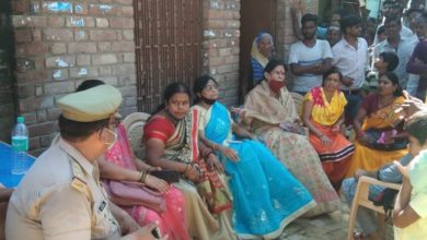 Photo of कल्याणपुर रेप -मर्डर कांड : पीड़ित परिवार ने की घटना में आरोपित के पिता पर भी कार्यवाई की मांग